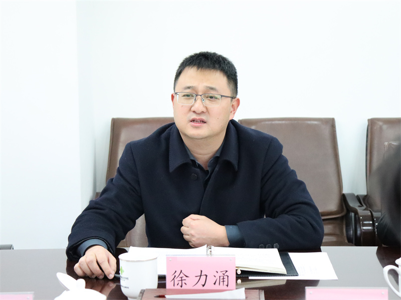 楊武秀會見萬源市委常委、副市長徐力涌一行